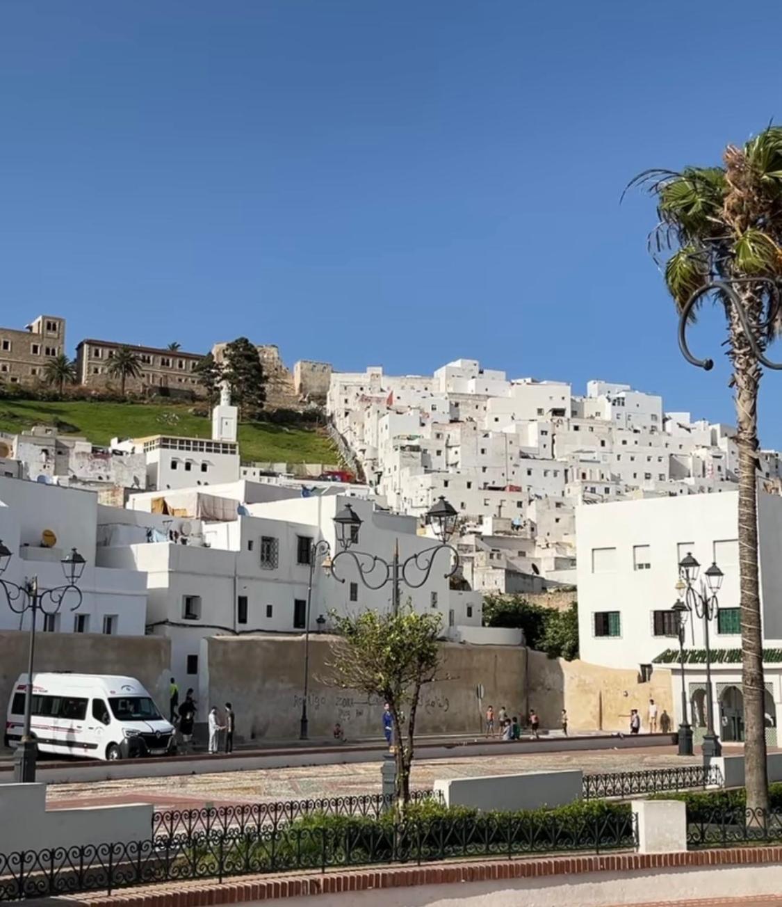 Joli Appart Avec Terrasse Au Centre Ville Tétouan المظهر الخارجي الصورة
